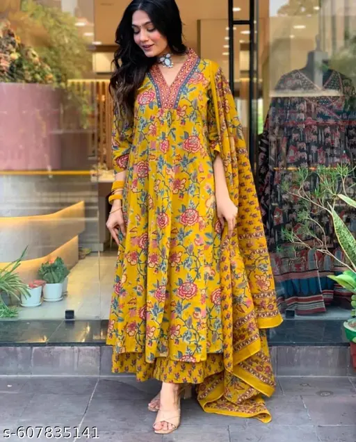 Women Printed Anarkali Kurta and palazzo Set with Malmal Dupatta - p-a1w0lh - Image 4