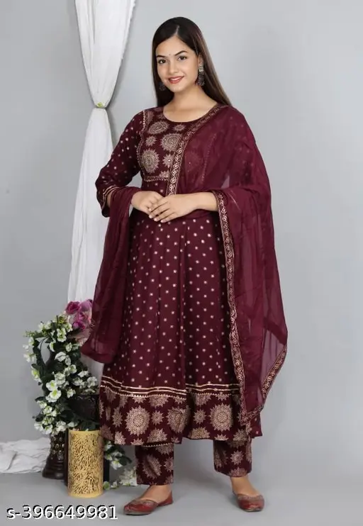 Hanu poyal wine  Anarkali Dupatta Set" Women's Printed "Anarkali Kurti" & Pant Dupatta Set - p-6k5l31 - Image 3