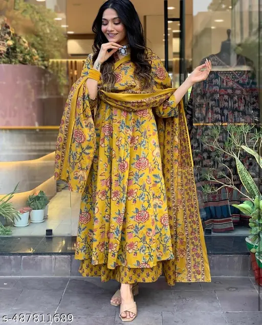Golden Hour Vibes: Ethnic Simplicity with a Floral Twist - p-82fhwp